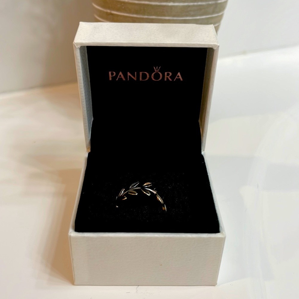 Pandora ring